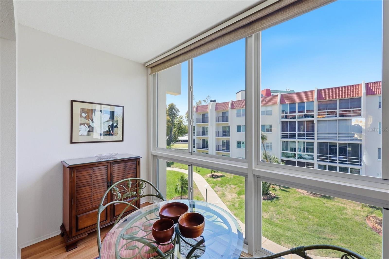 Image 4 of 100 For 220 Santa Maria Street 342