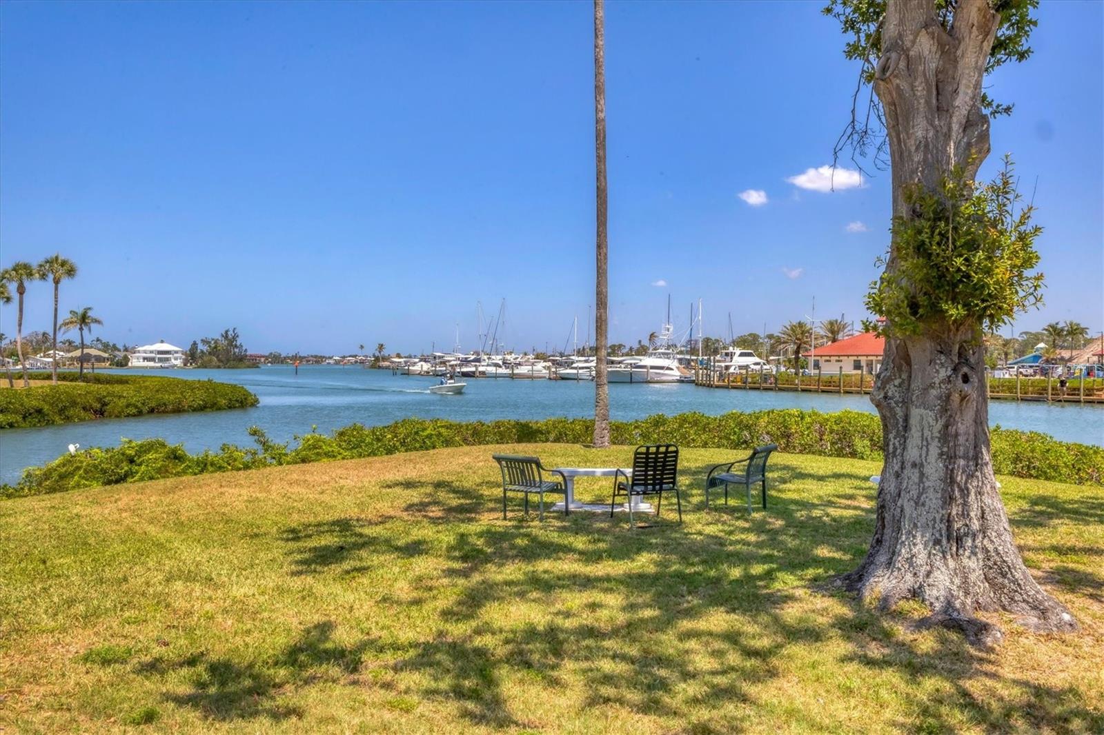 Image 47 of 100 For 220 Santa Maria Street 342