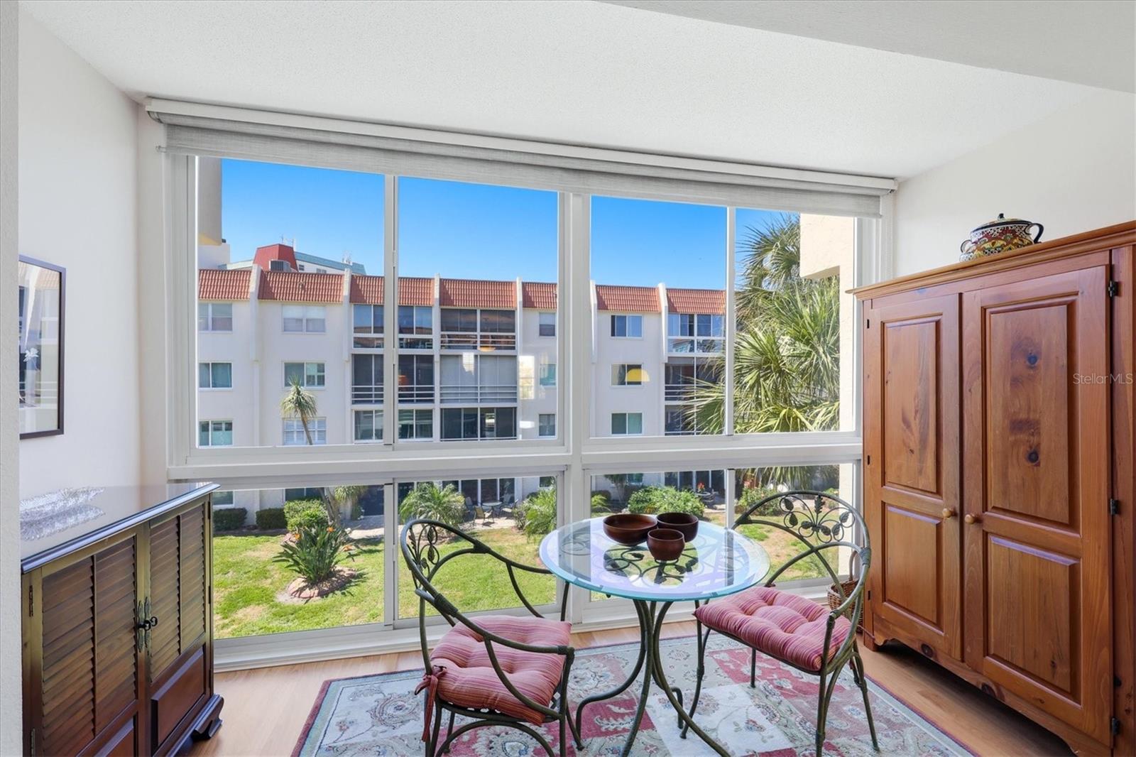 Image 5 of 100 For 220 Santa Maria Street 342