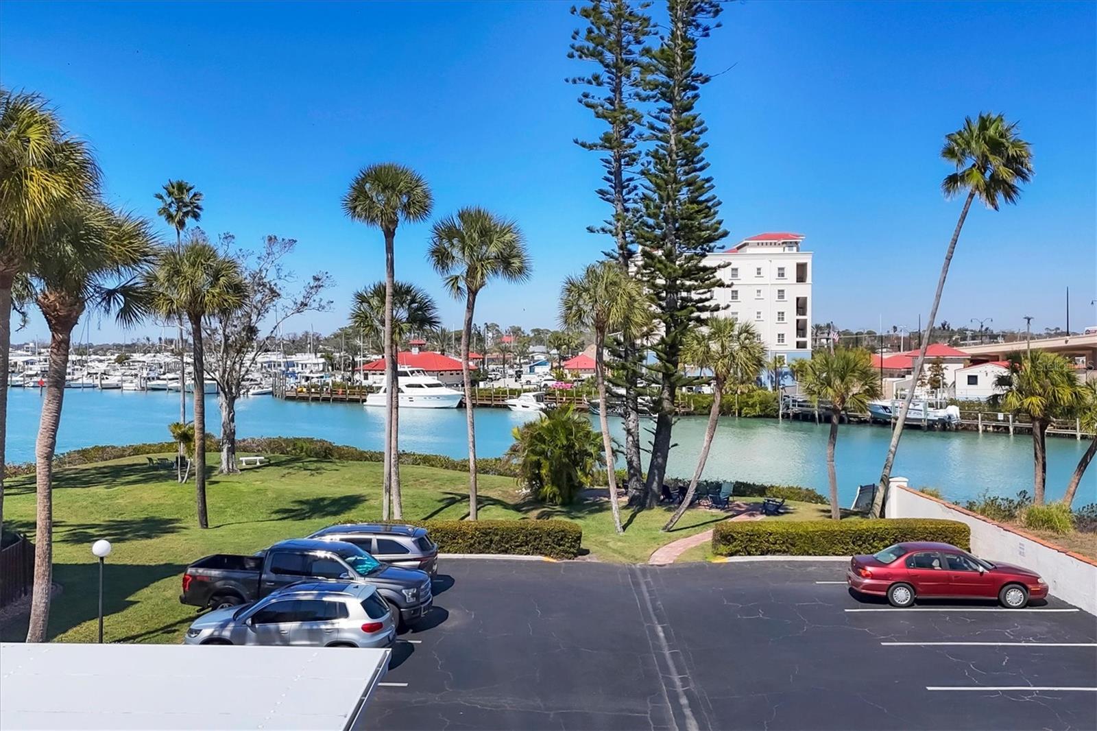 Image 58 of 100 For 220 Santa Maria Street 342