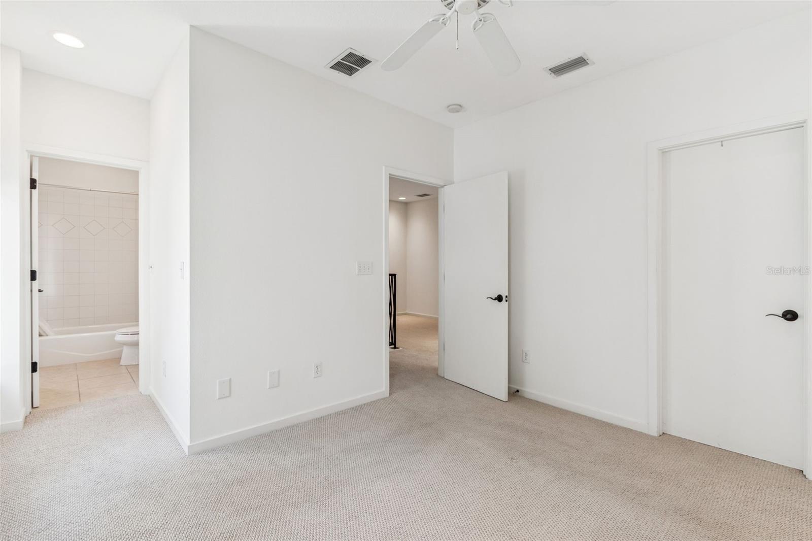 Image 22 of 39 For 1685 Laurel Street 3