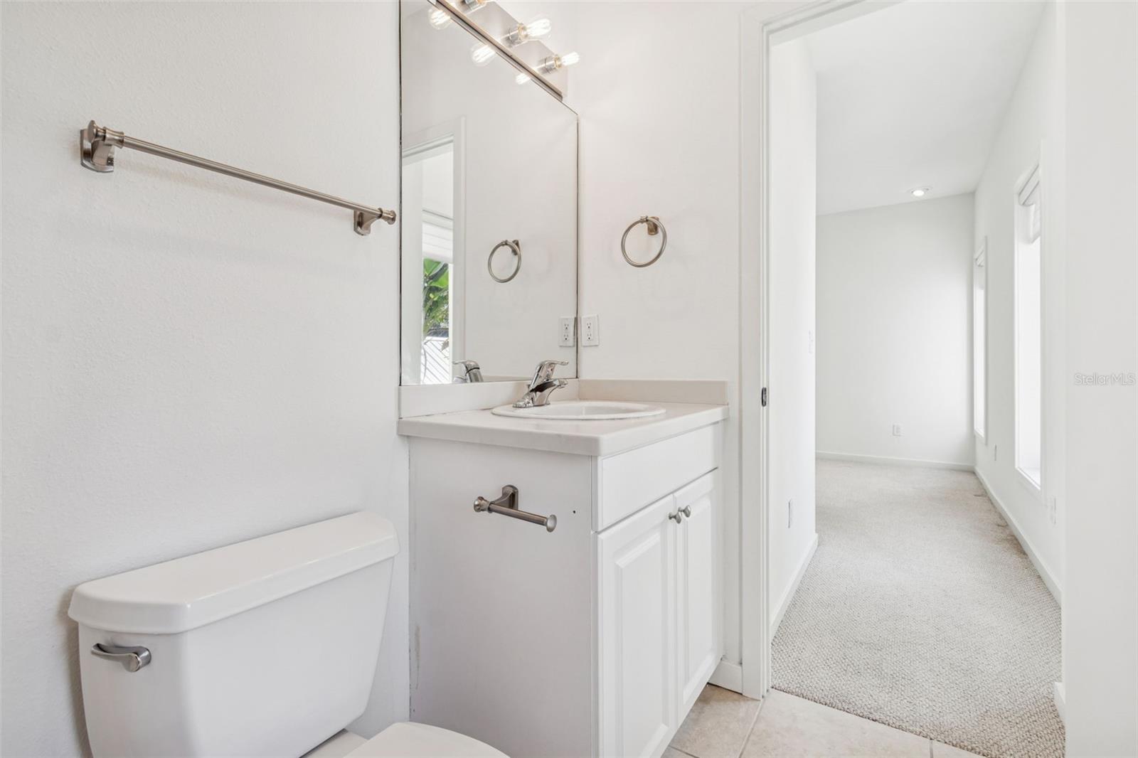 Image 25 of 39 For 1685 Laurel Street 3