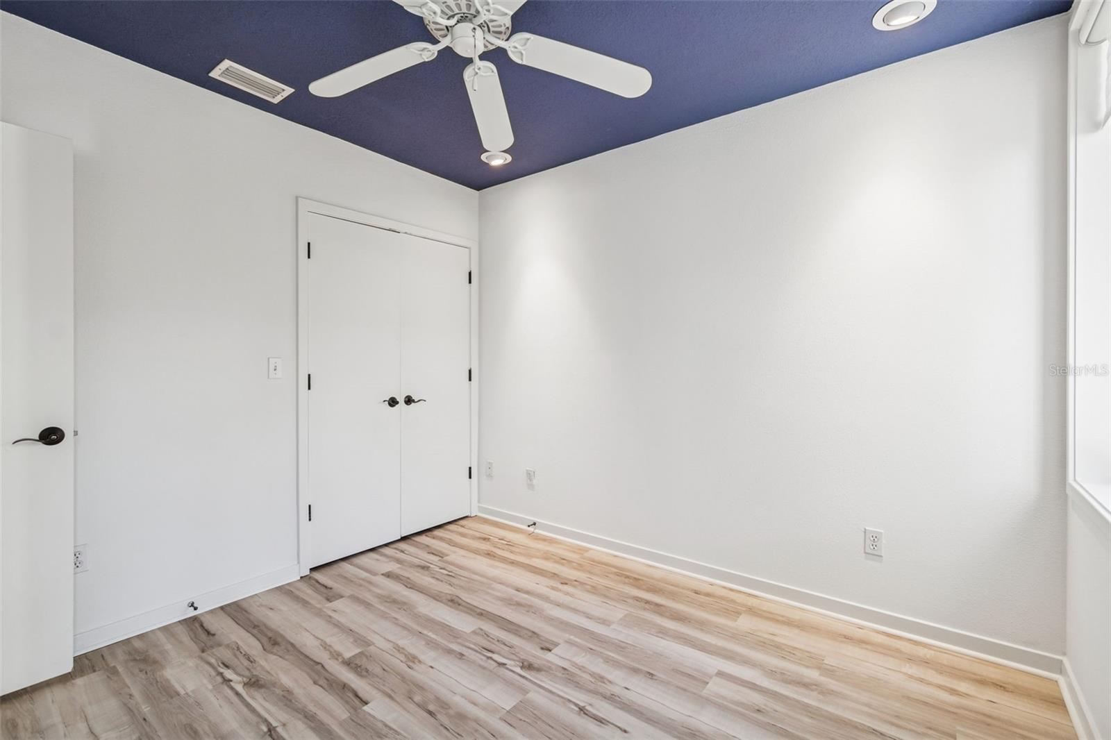 Image 28 of 39 For 1685 Laurel Street 3