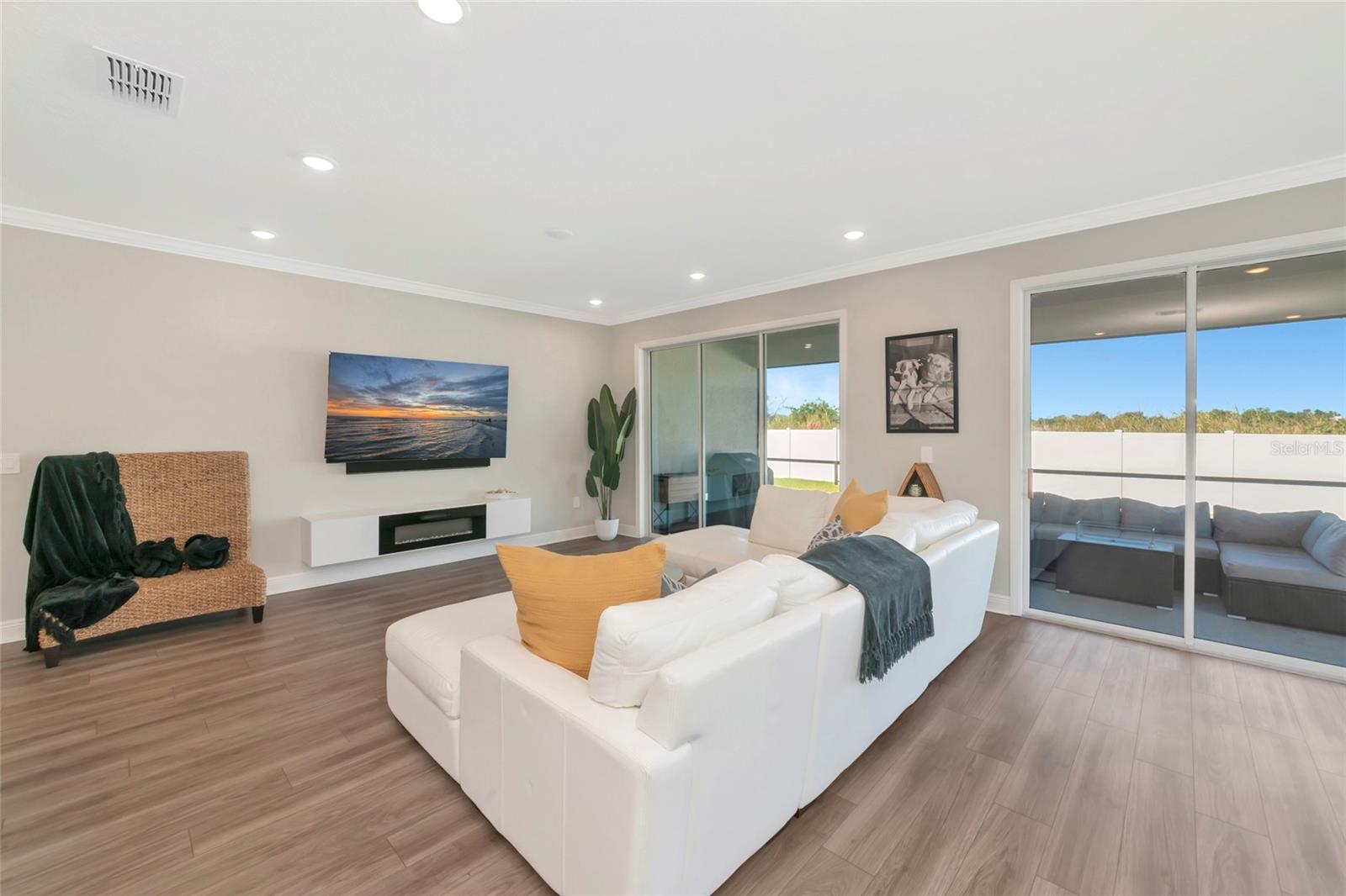 Image 6 of 45 For 2105 Citrus Breeze Drive