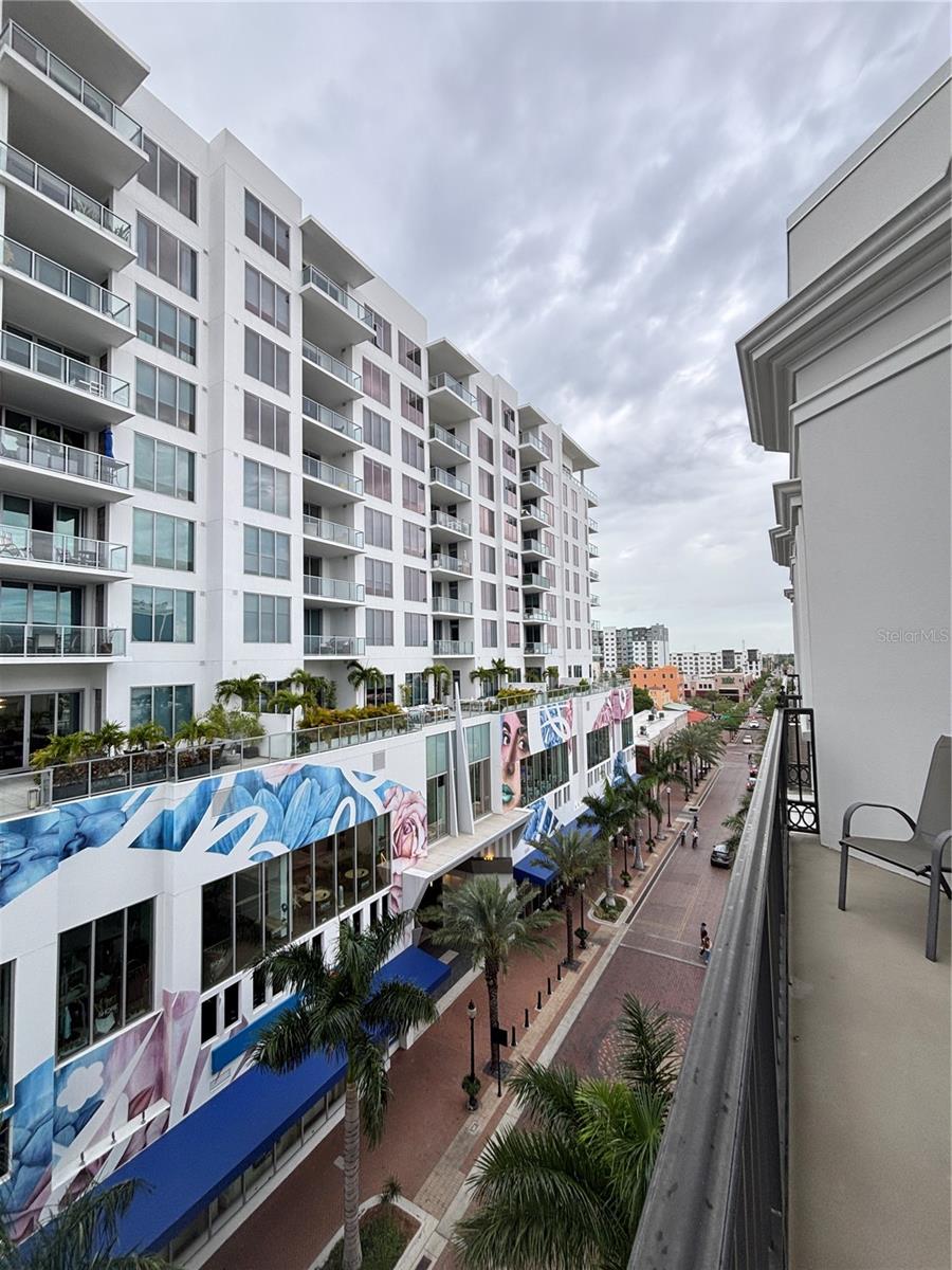 Image 26 of 31 For 1500 State Street 603