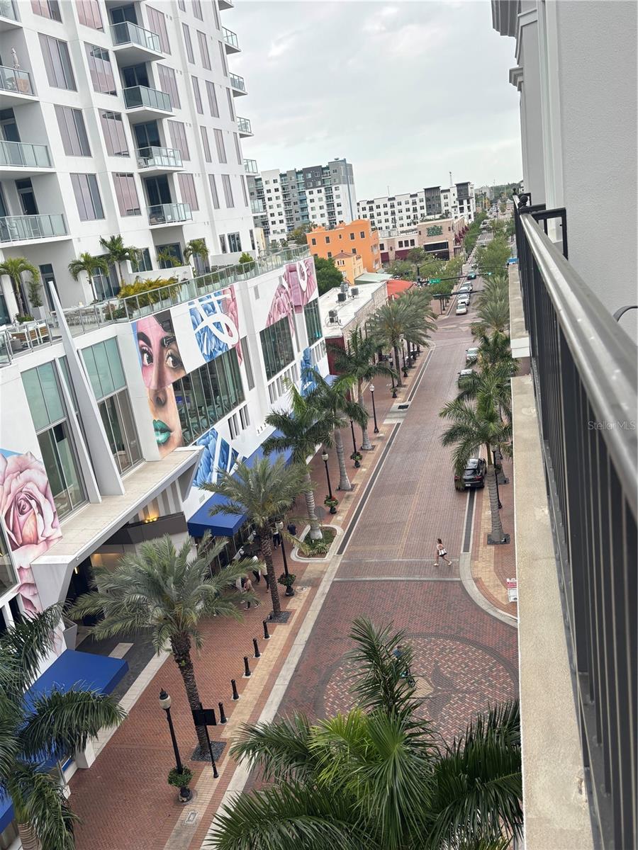 Image 27 of 31 For 1500 State Street 603