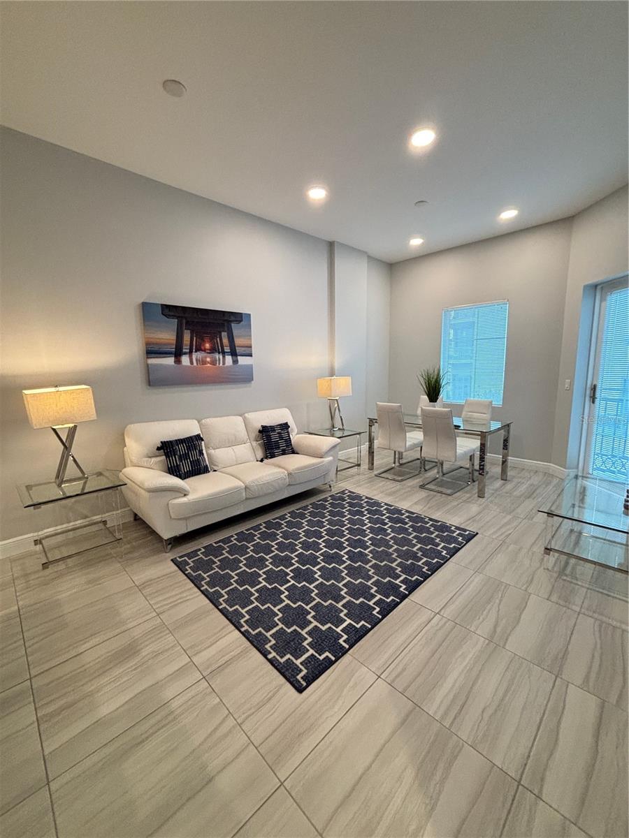 Image 6 of 31 For 1500 State Street 603