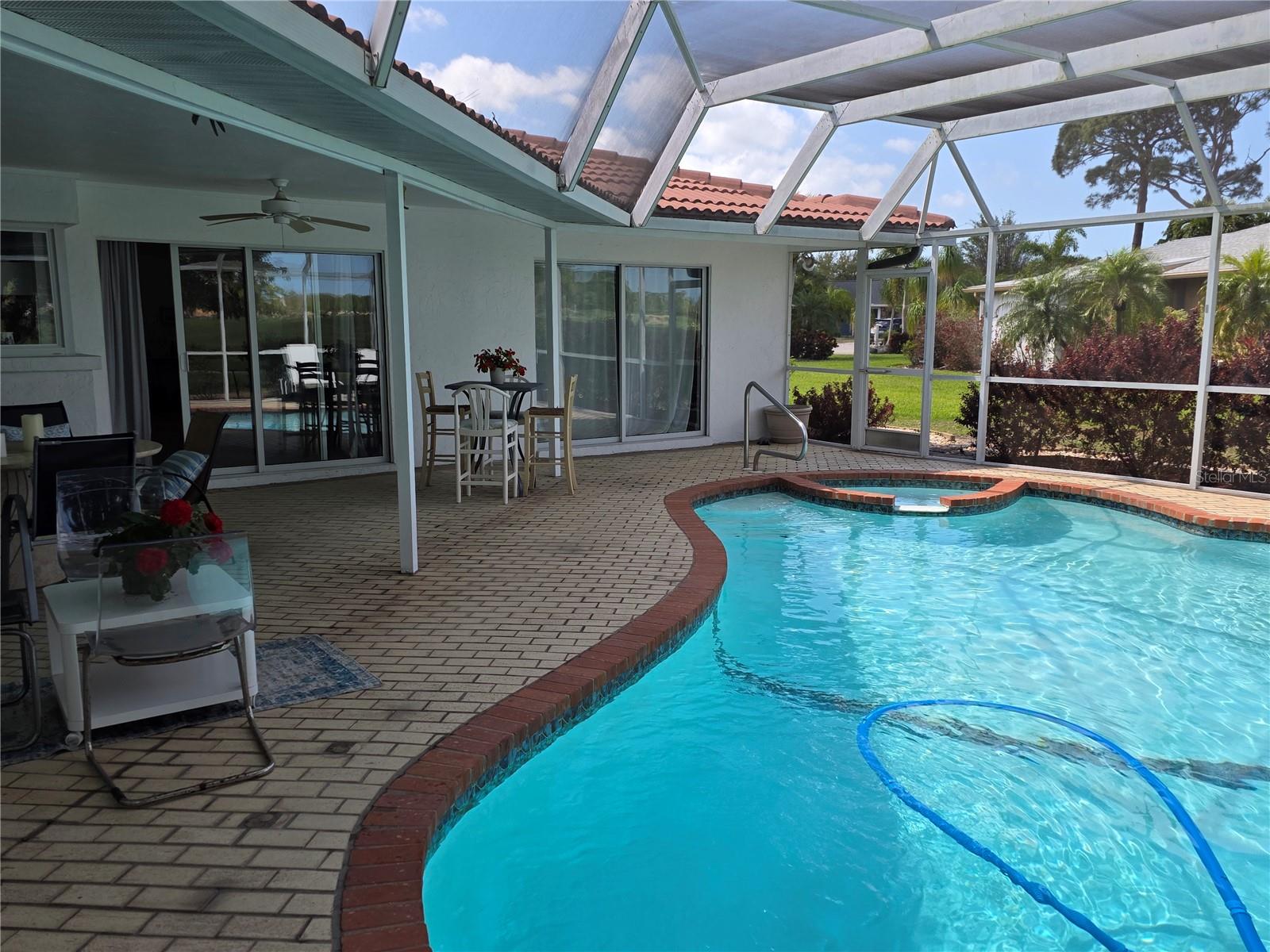 Image 18 of 19 For 3631 Avenida Madera