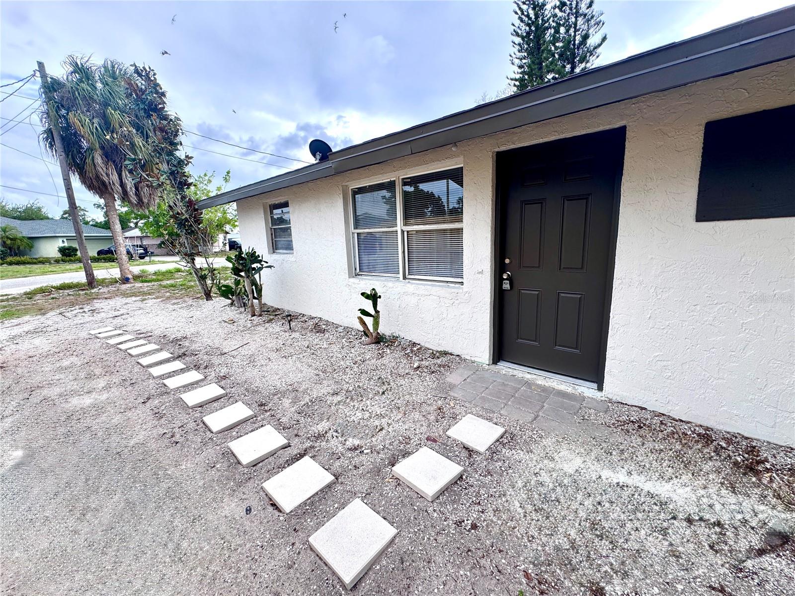 Image 3 of 13 For 116 12th Street W