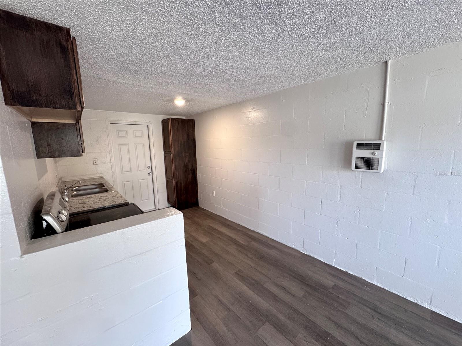 Image 6 of 13 For 116 12th Street W