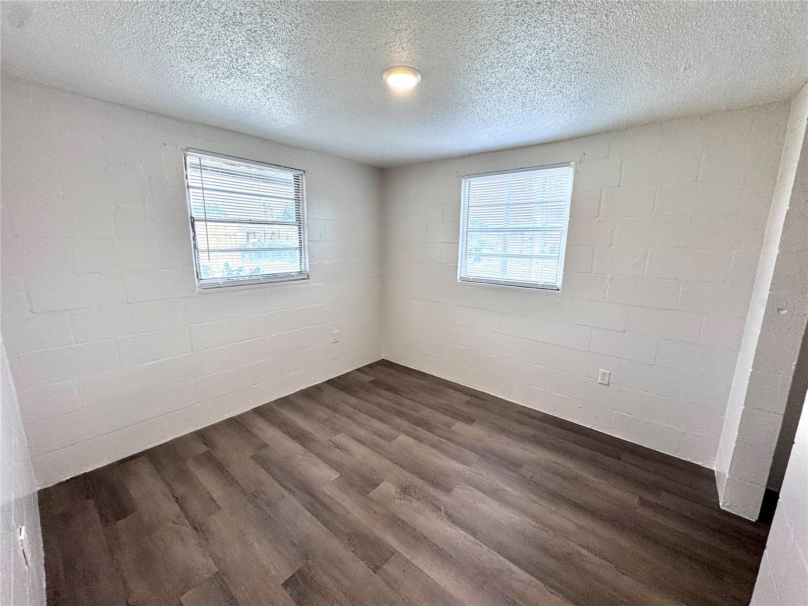 Image 8 of 13 For 116 12th Street W