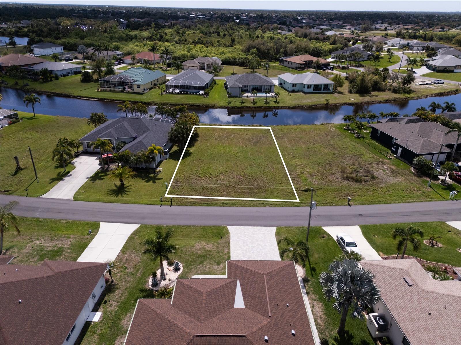 Details for 132 White Marsh Lane, ROTONDA WEST, FL 33947