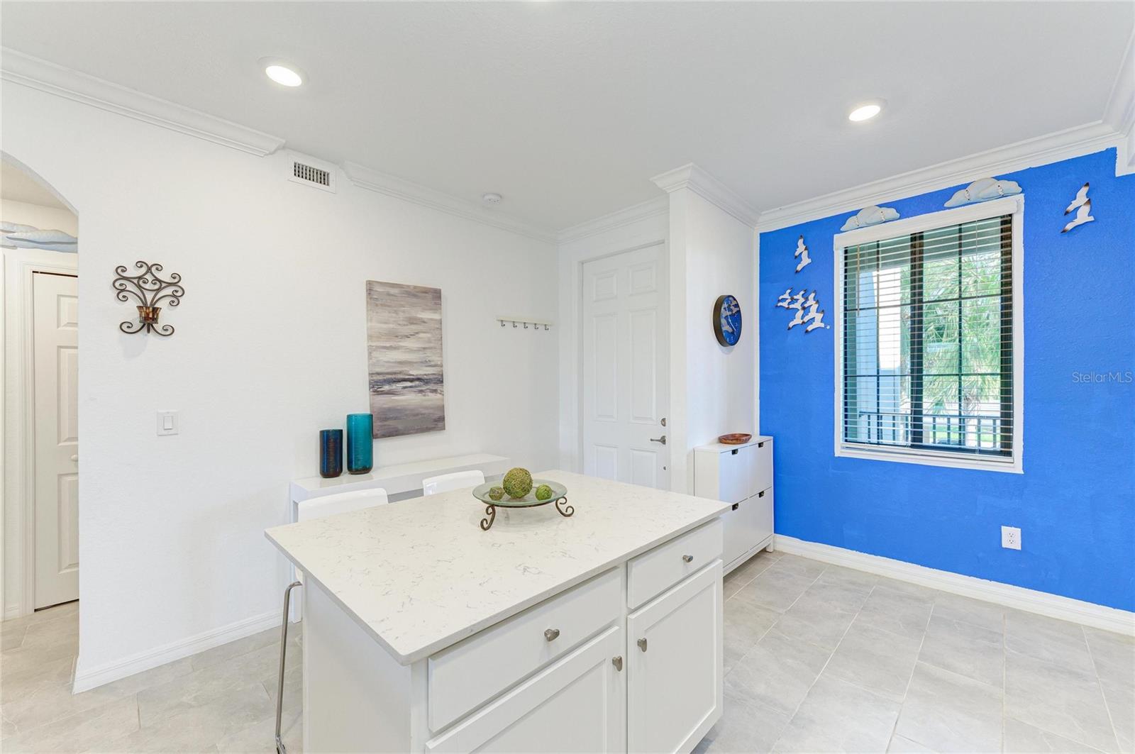 Image 19 of 75 For 18114 Gawthrop Drive 204