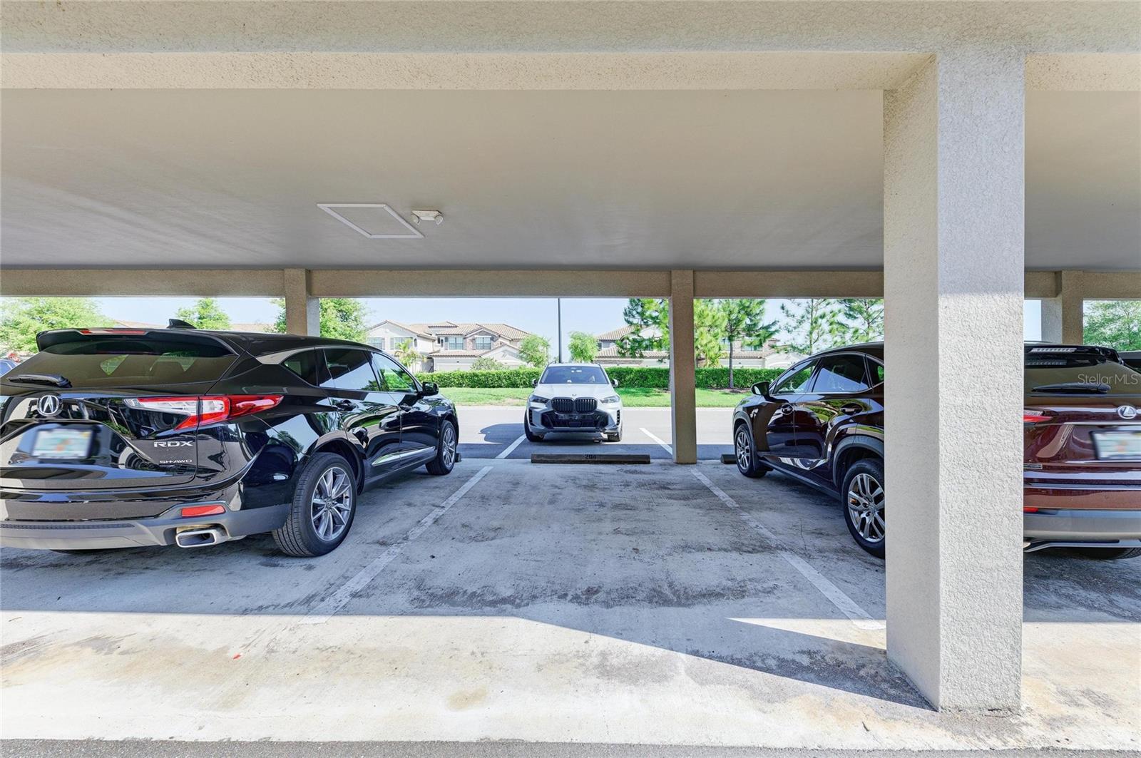 Image 44 of 75 For 18114 Gawthrop Drive 204