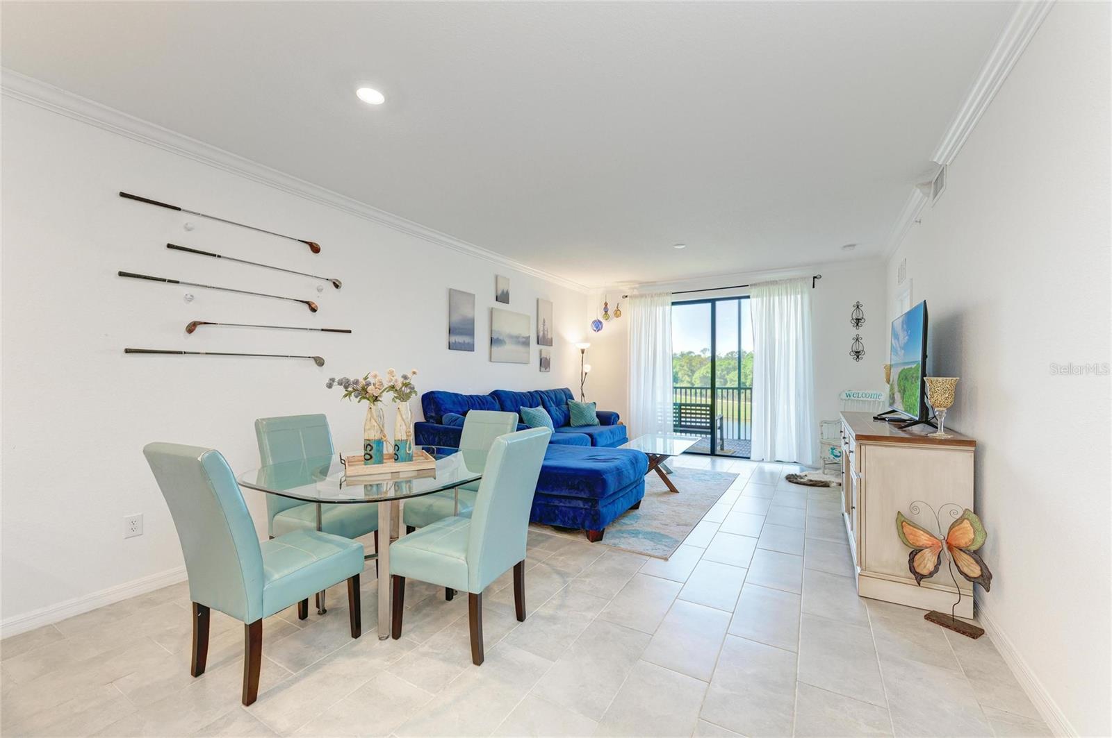 Image 6 of 75 For 18114 Gawthrop Drive 204