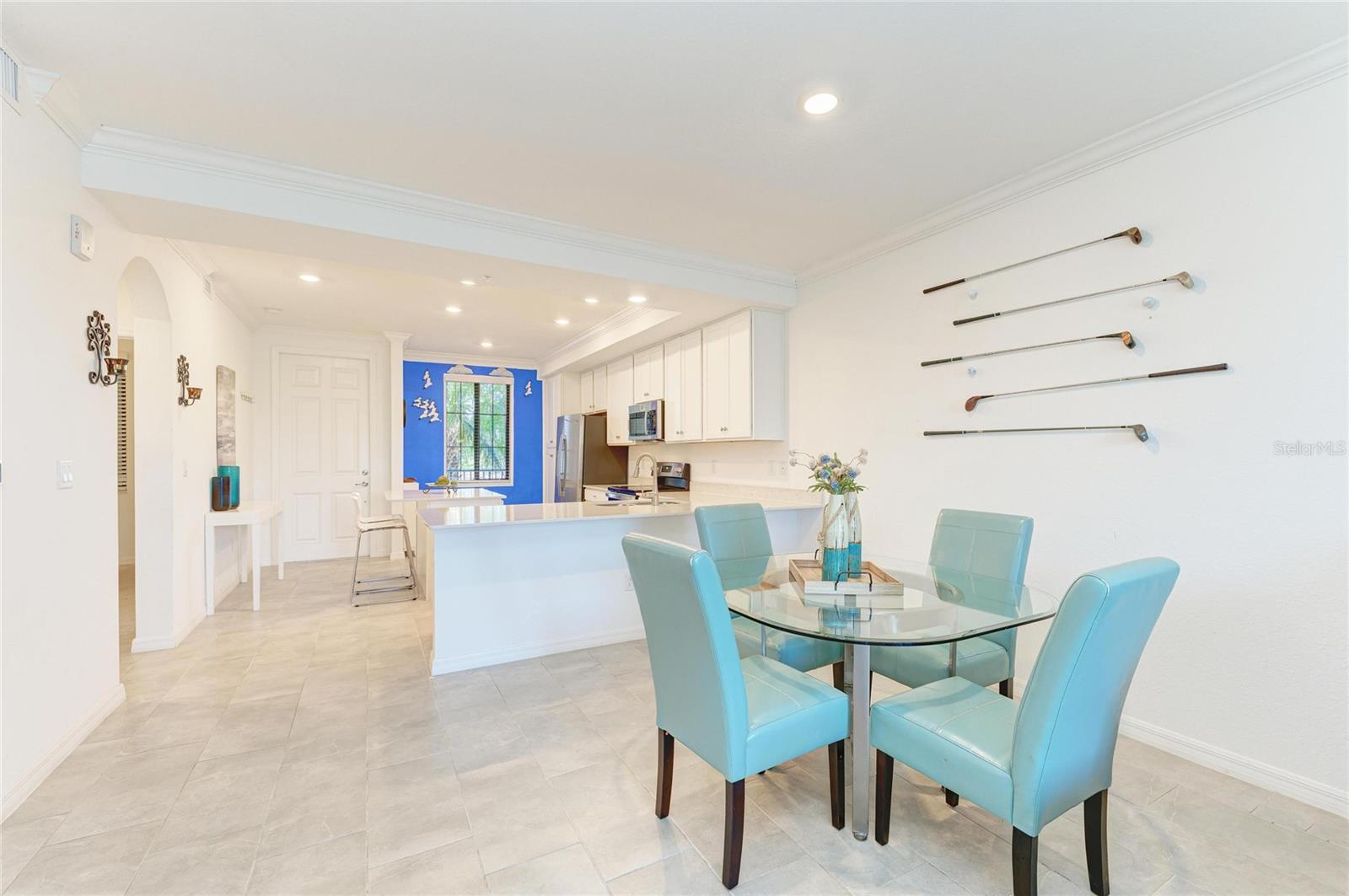 Image 9 of 75 For 18114 Gawthrop Drive 204