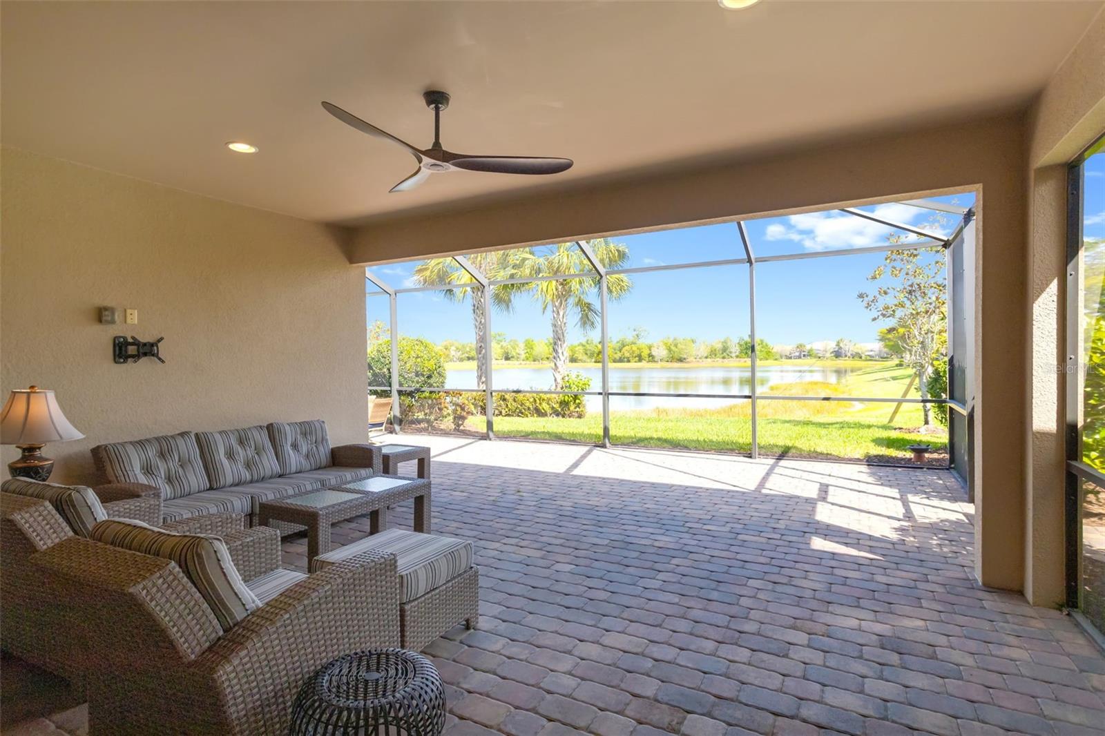 Image 19 of 71 For 16915 Loudon Place