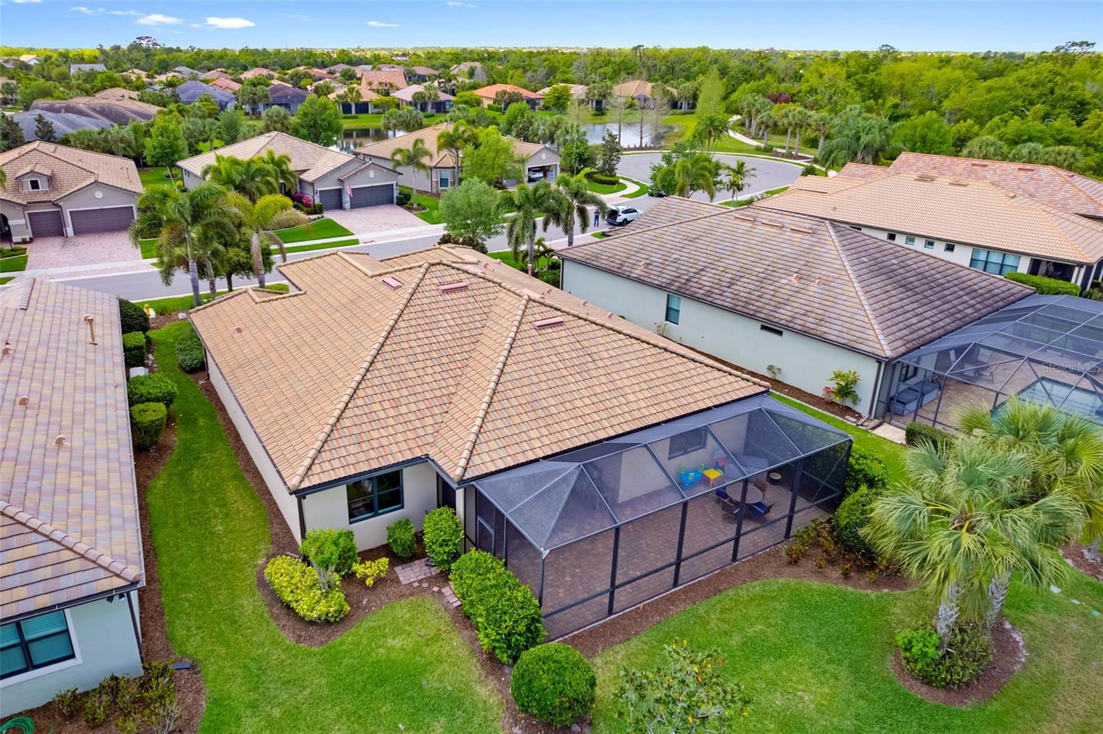 Image 21 of 71 For 16915 Loudon Place