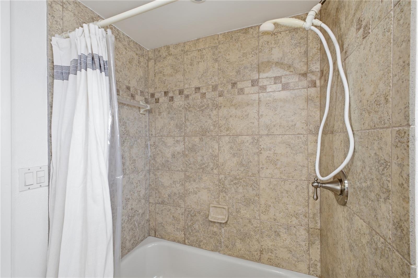 Image 16 of 26 For 2612 Botany Avenue