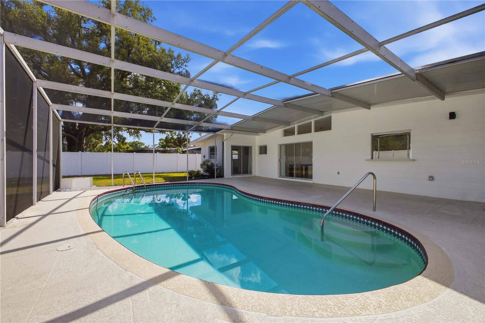 Image 22 of 26 For 2612 Botany Avenue