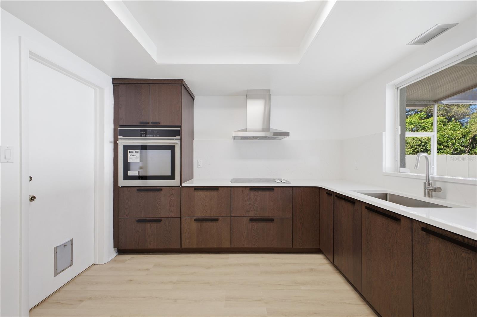 Image 8 of 26 For 2612 Botany Avenue