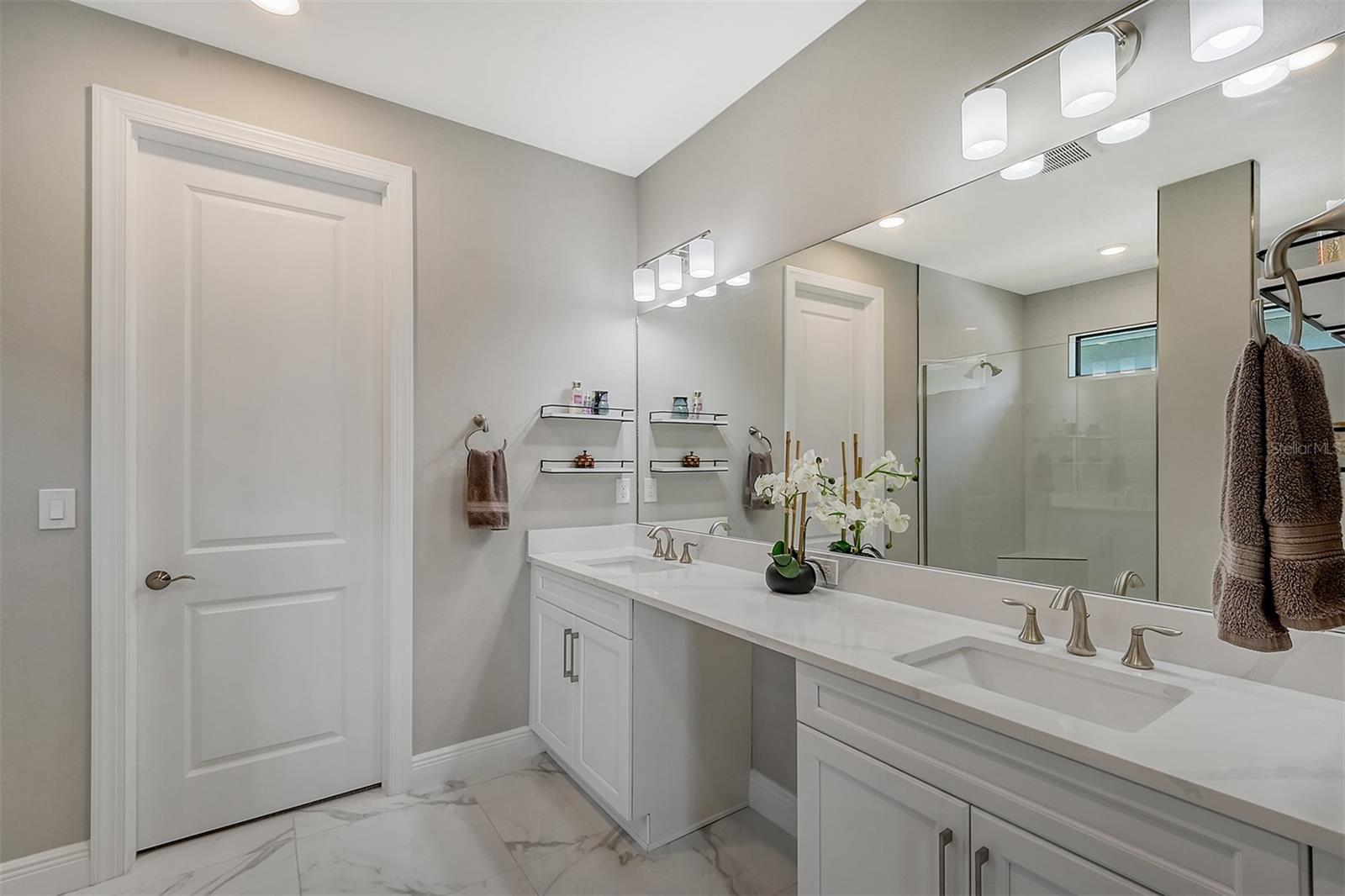 Image 25 of 64 For 17022 Cresswind Terrace