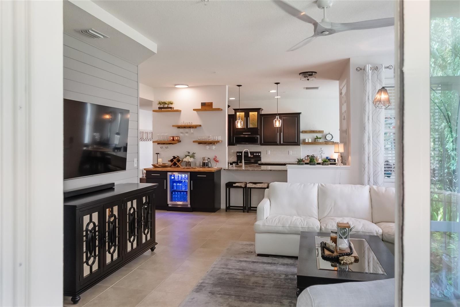 Image 15 of 38 For 8342 Enclave Way 102