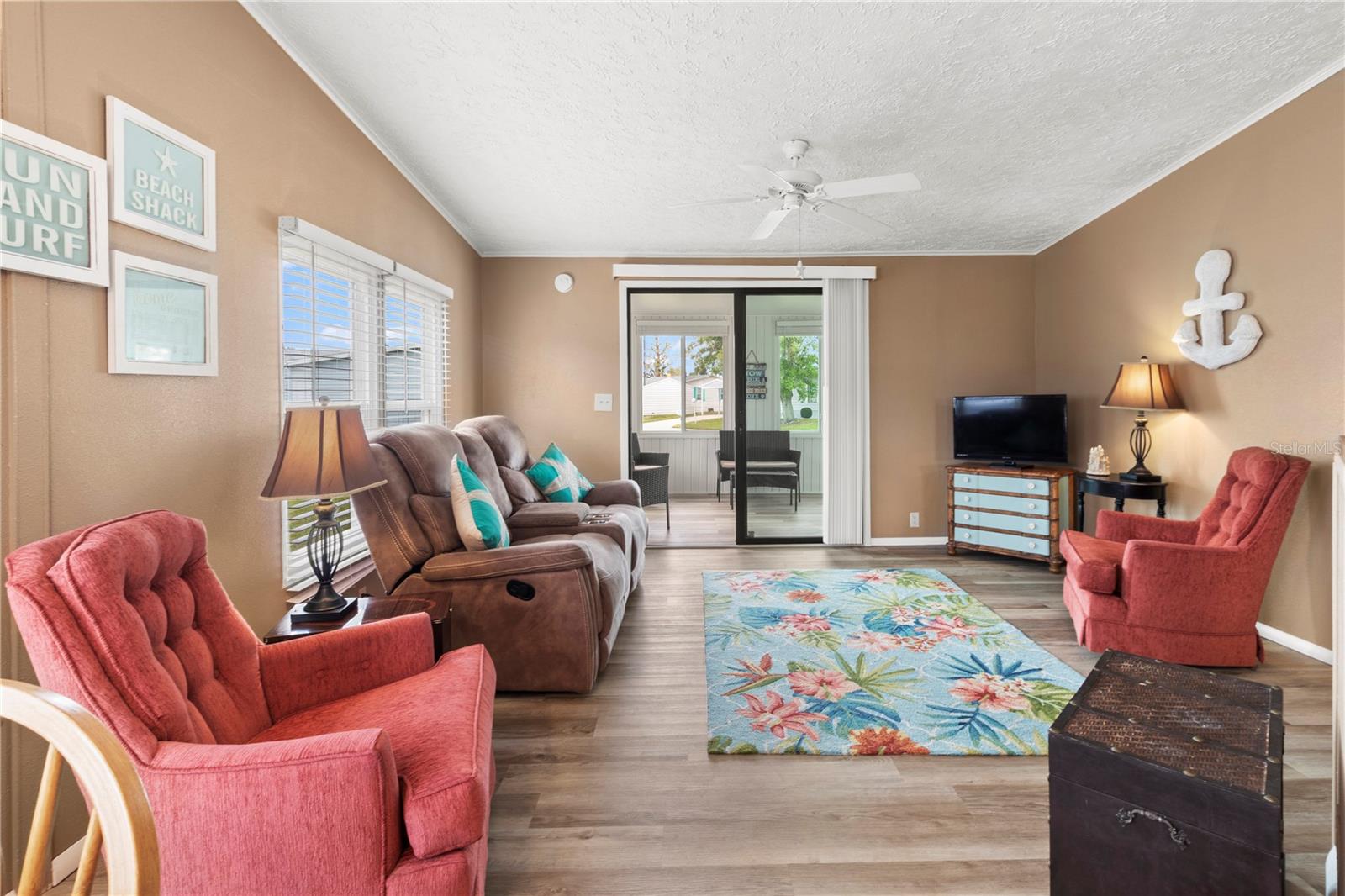 Image 10 of 50 For 95 Wood Owl Avenue