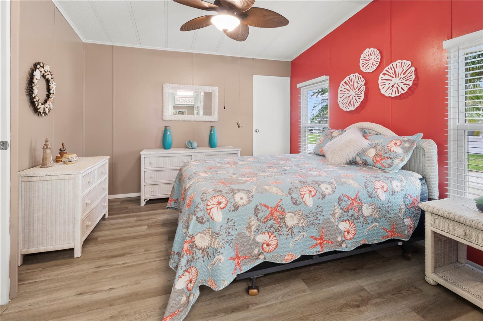 Image 19 of 50 For 95 Wood Owl Avenue