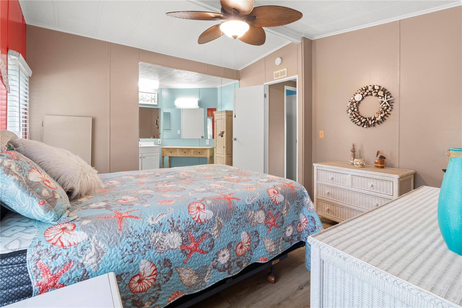 Image 20 of 50 For 95 Wood Owl Avenue