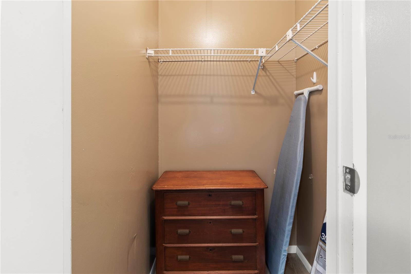 Image 28 of 50 For 95 Wood Owl Avenue