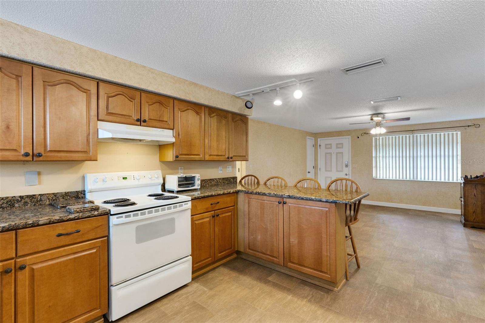 Image 10 of 40 For 2767 17th Street