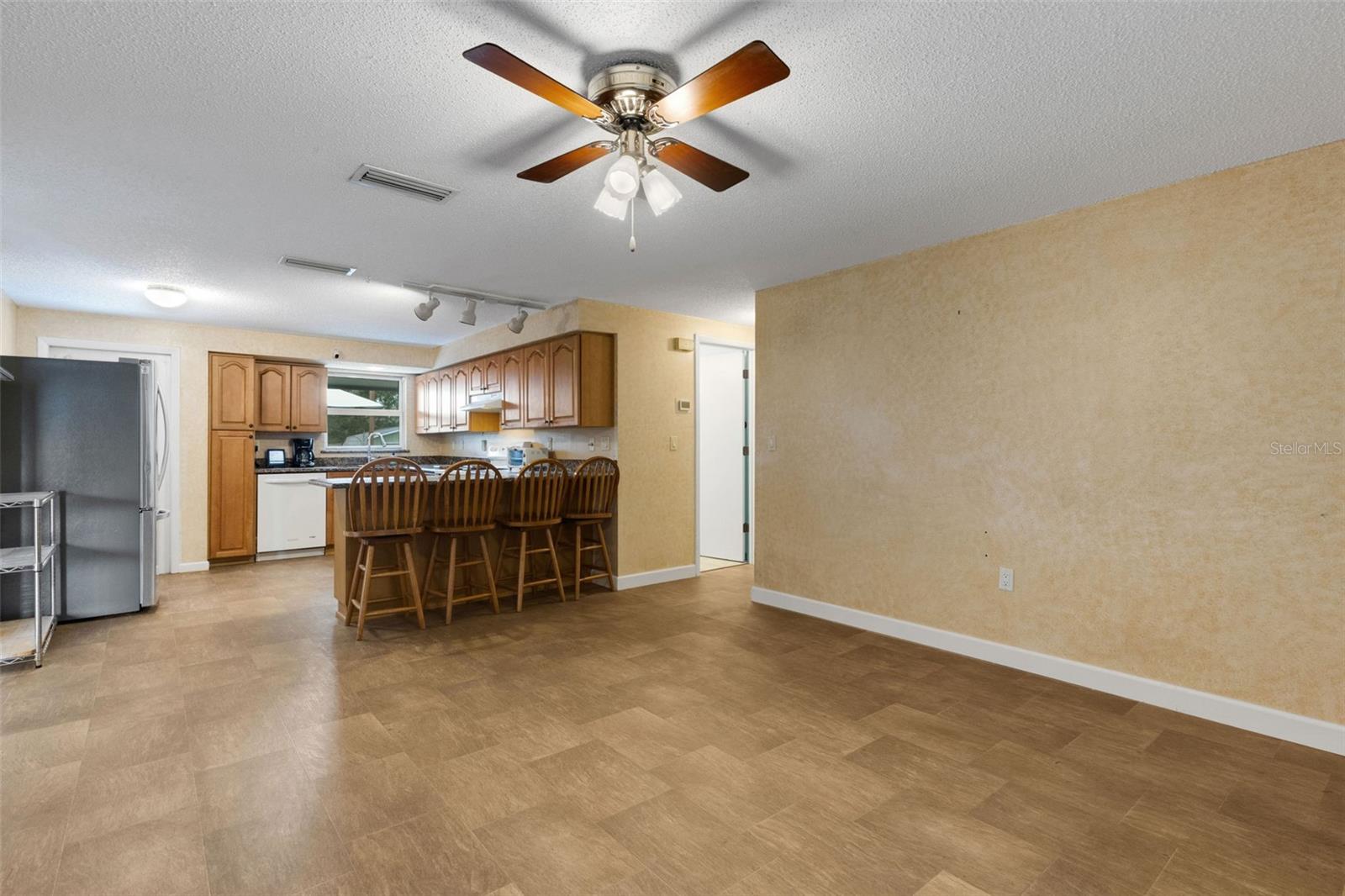 Image 5 of 40 For 2767 17th Street