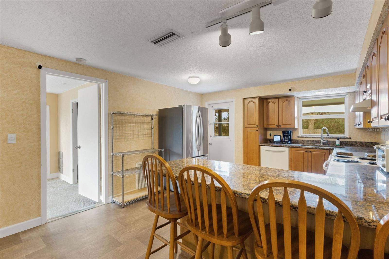 Image 6 of 40 For 2767 17th Street