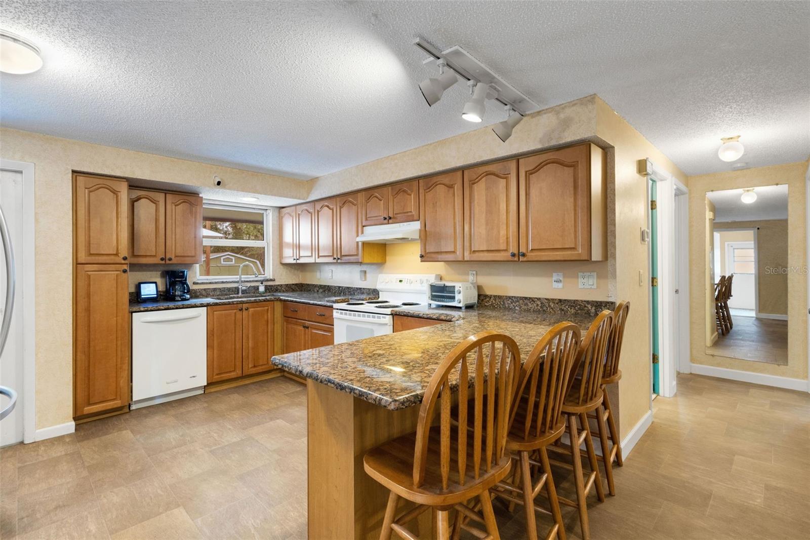 Image 7 of 40 For 2767 17th Street