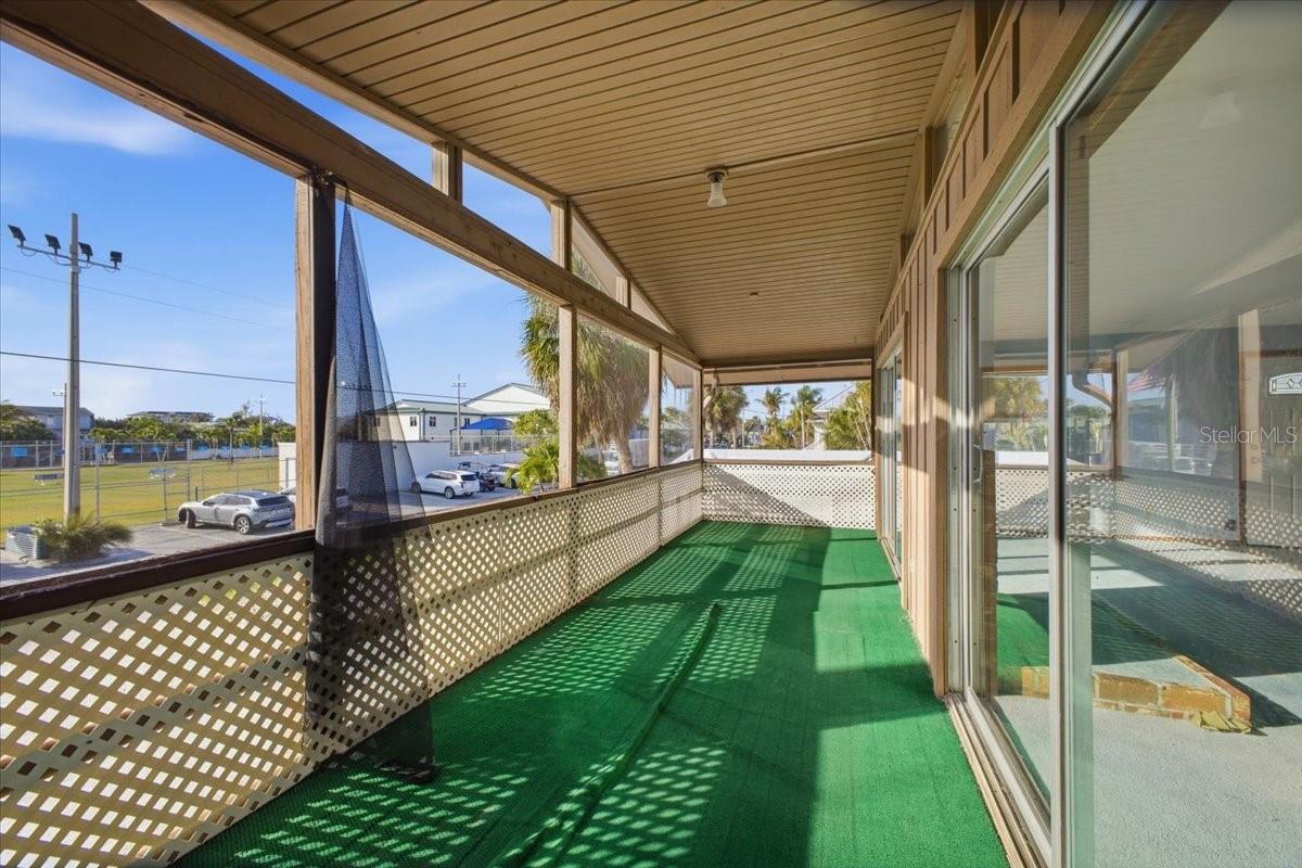 Image 16 of 27 For 416 Magnolia Avenue