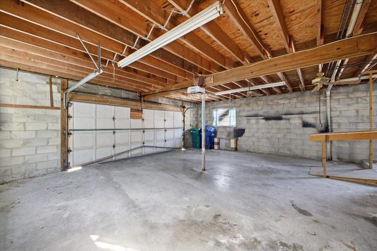 Image 19 of 27 For 416 Magnolia Avenue