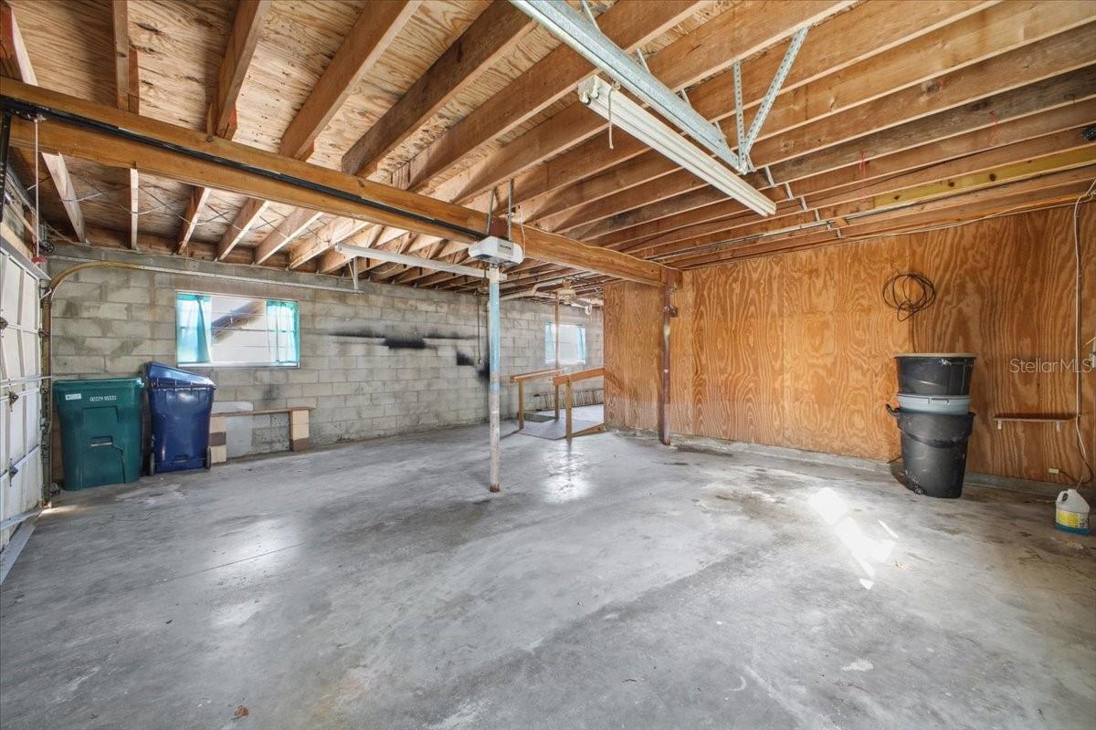 Image 20 of 27 For 416 Magnolia Avenue