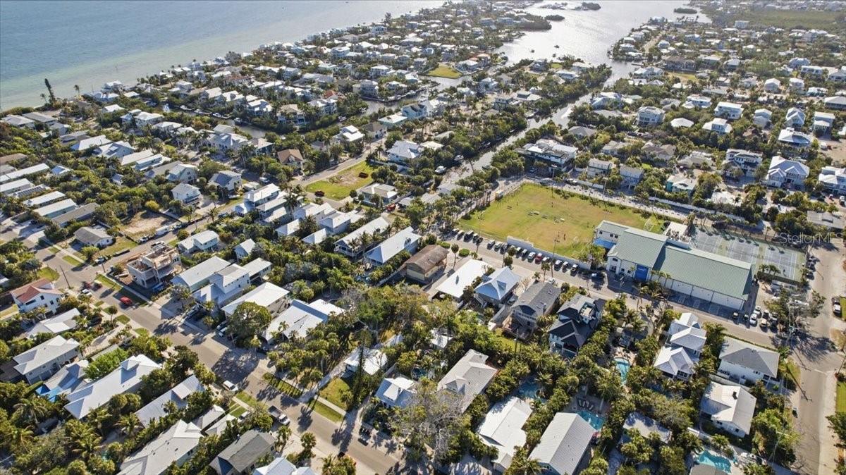 Image 24 of 27 For 416 Magnolia Avenue