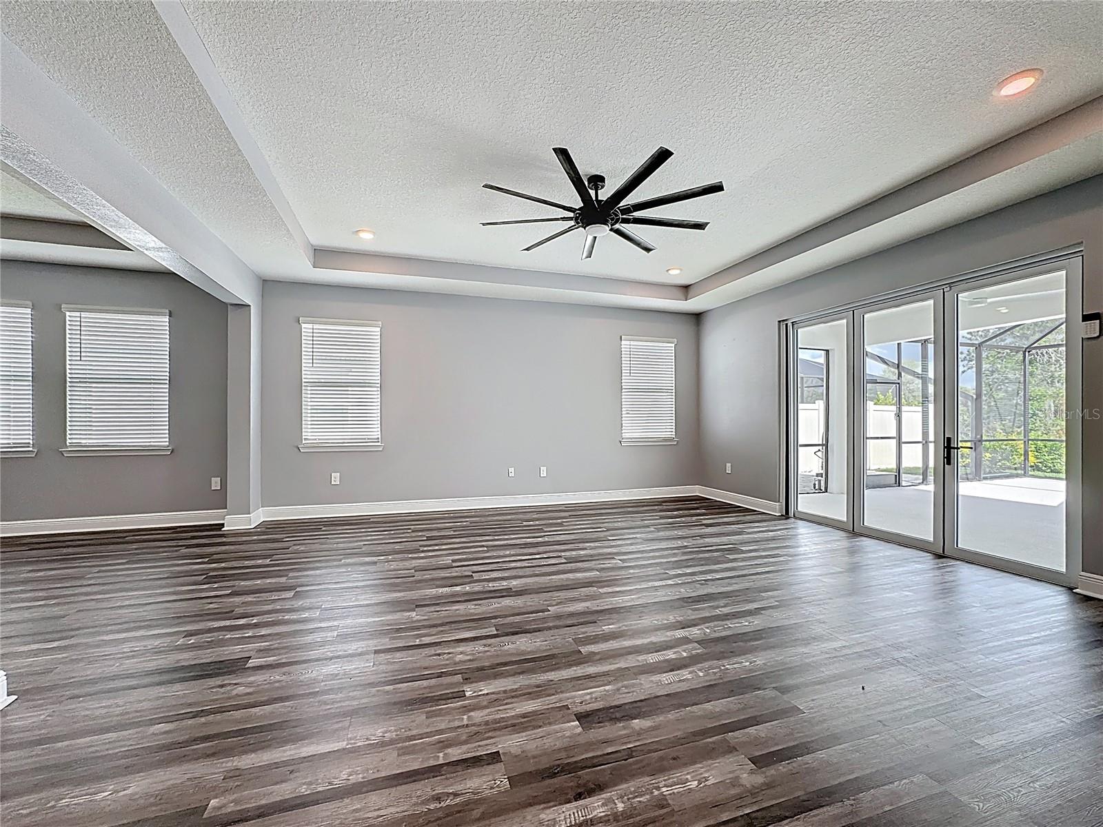 Image 17 of 62 For 17535 Cantarina Cove