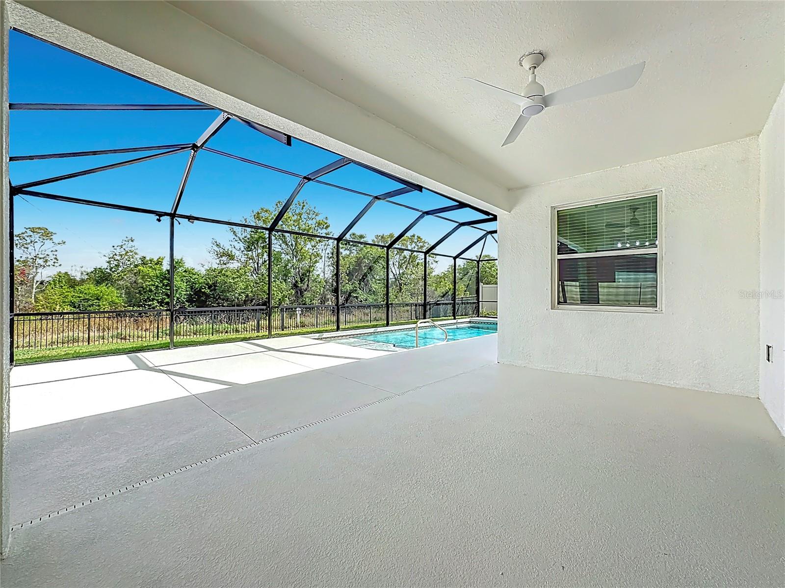 Image 50 of 62 For 17535 Cantarina Cove