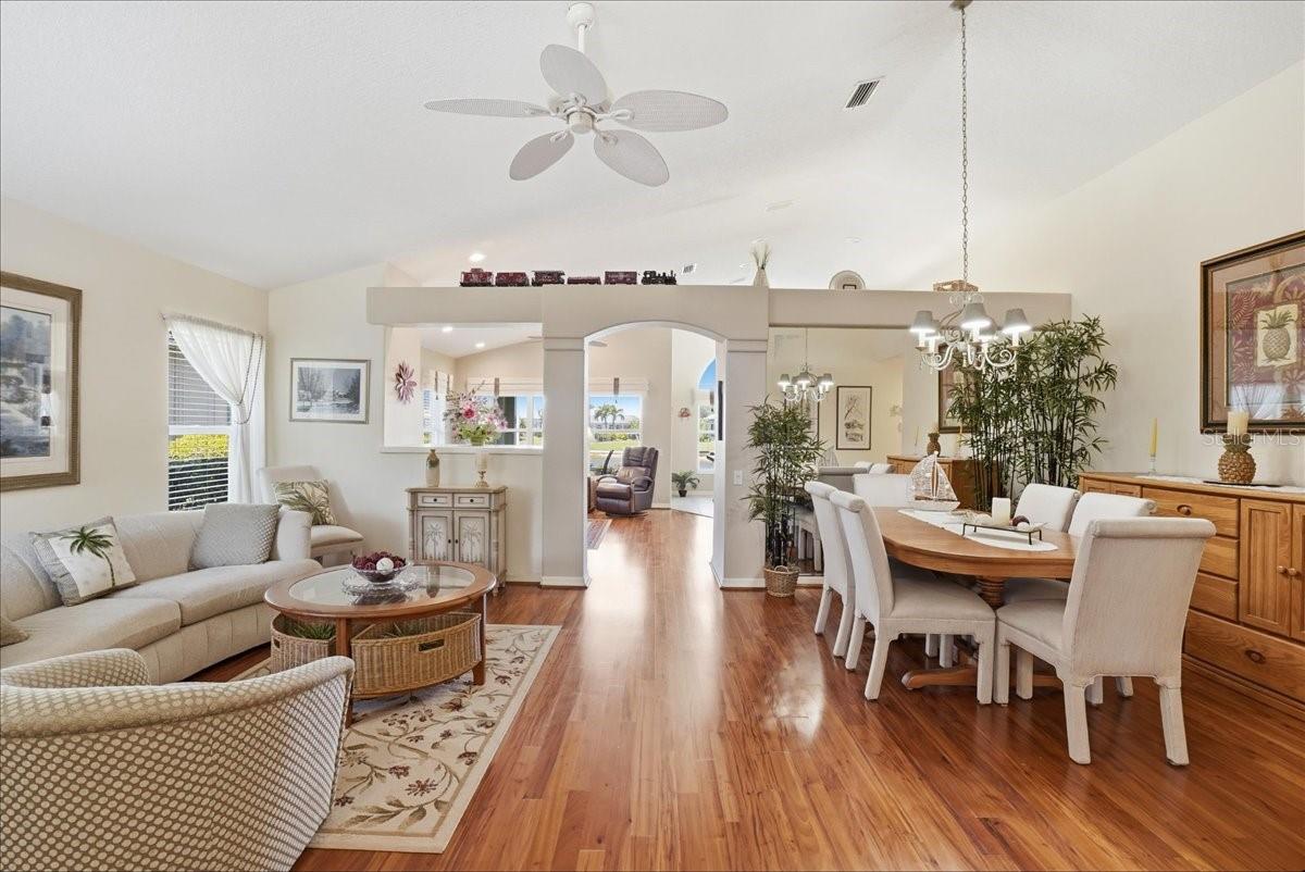 Image 19 of 40 For 5013 Seagrass Drive