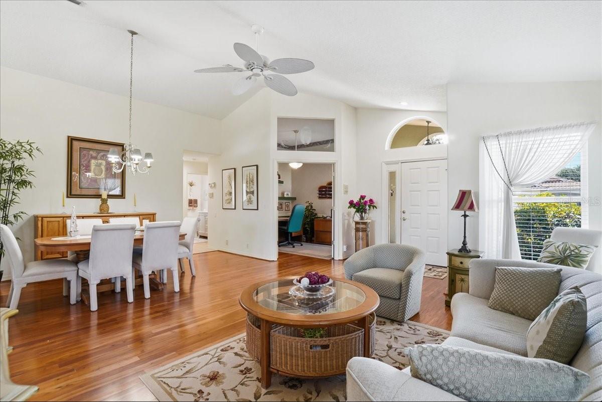 Image 22 of 40 For 5013 Seagrass Drive