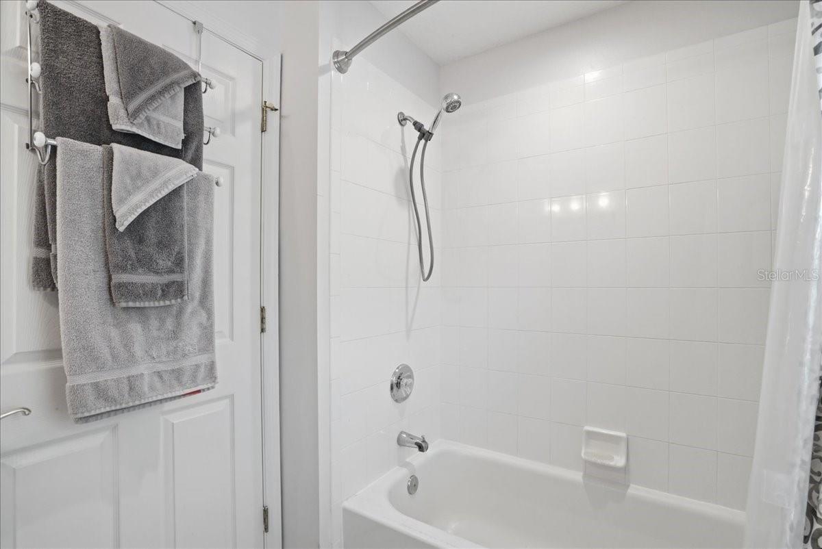 Image 32 of 40 For 5013 Seagrass Drive