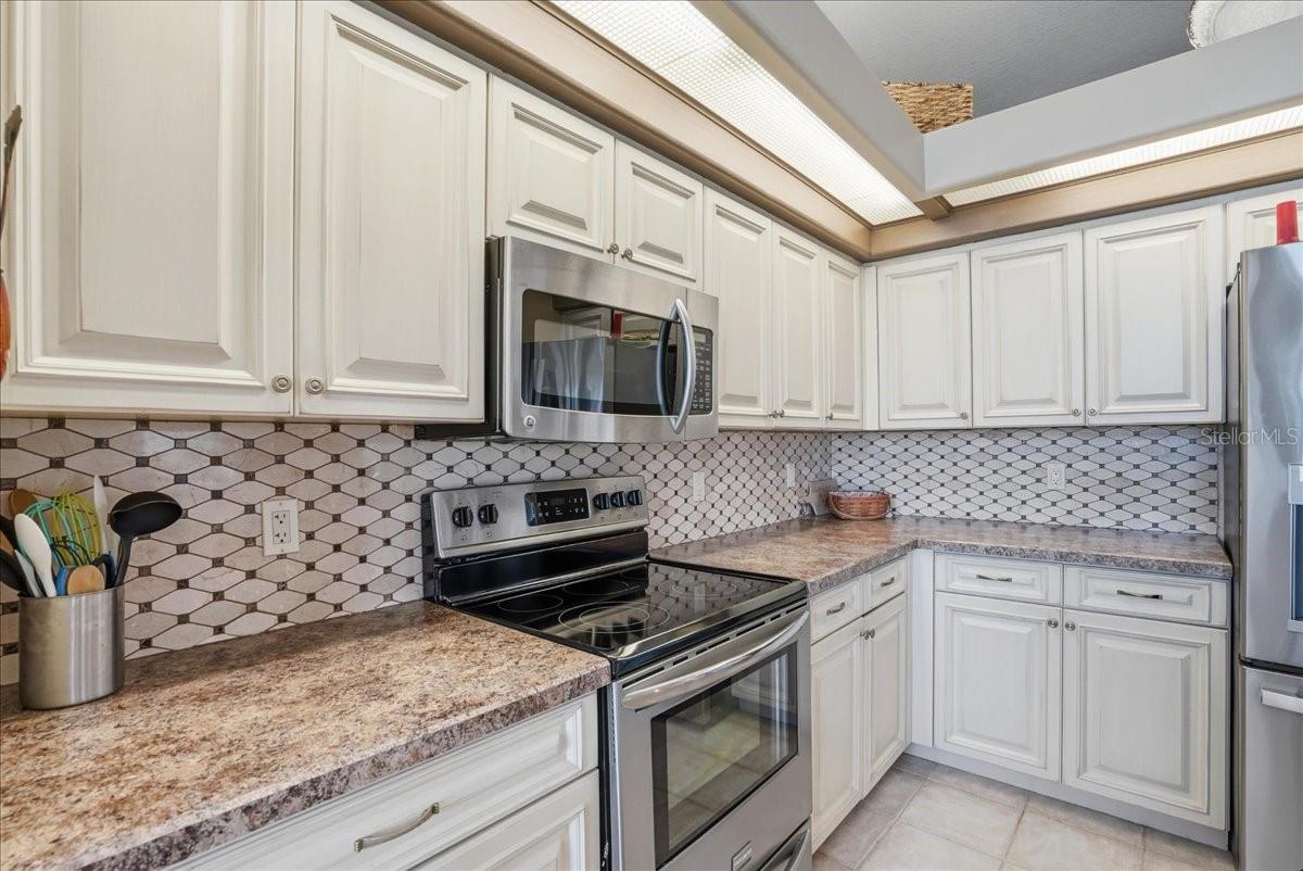 Image 7 of 40 For 5013 Seagrass Drive