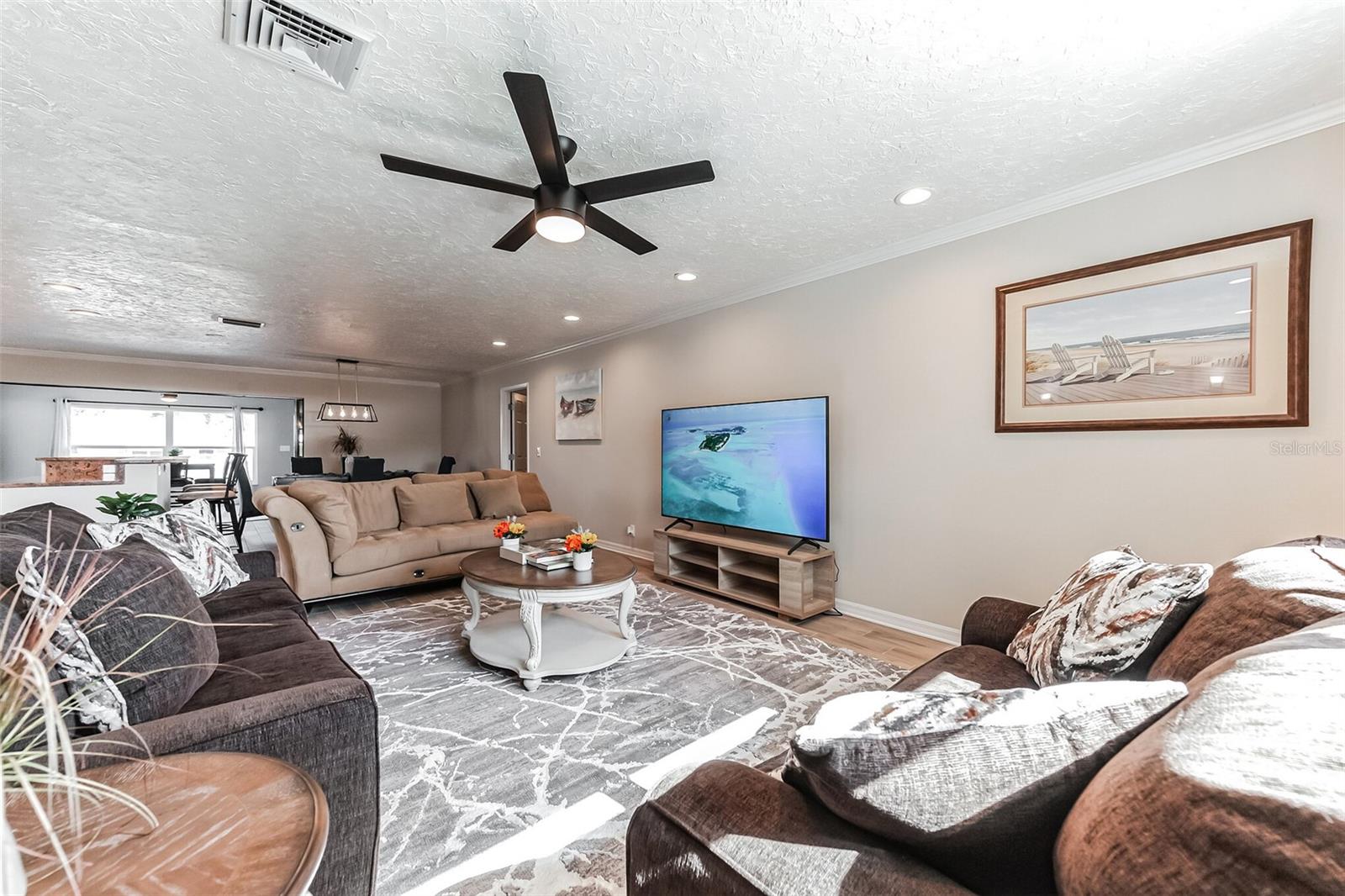 Image 16 of 22 For 4219 2nd Avenue Ne