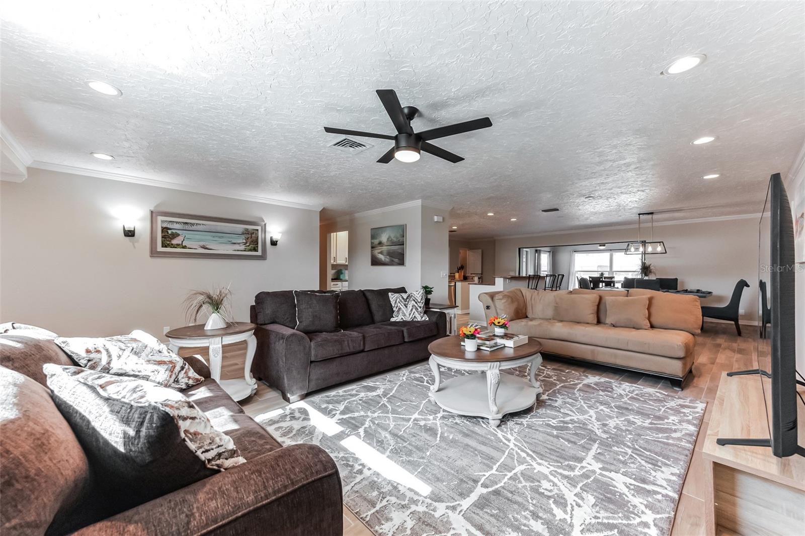 Image 4 of 22 For 4219 2nd Avenue Ne