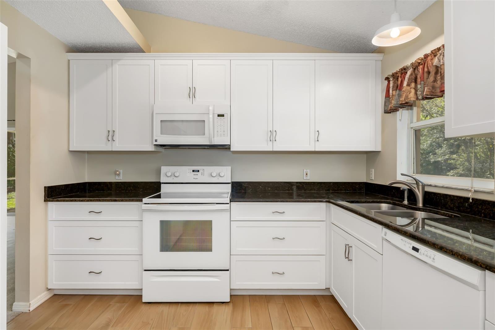 Image 13 of 47 For 5462 Cynthia Lane