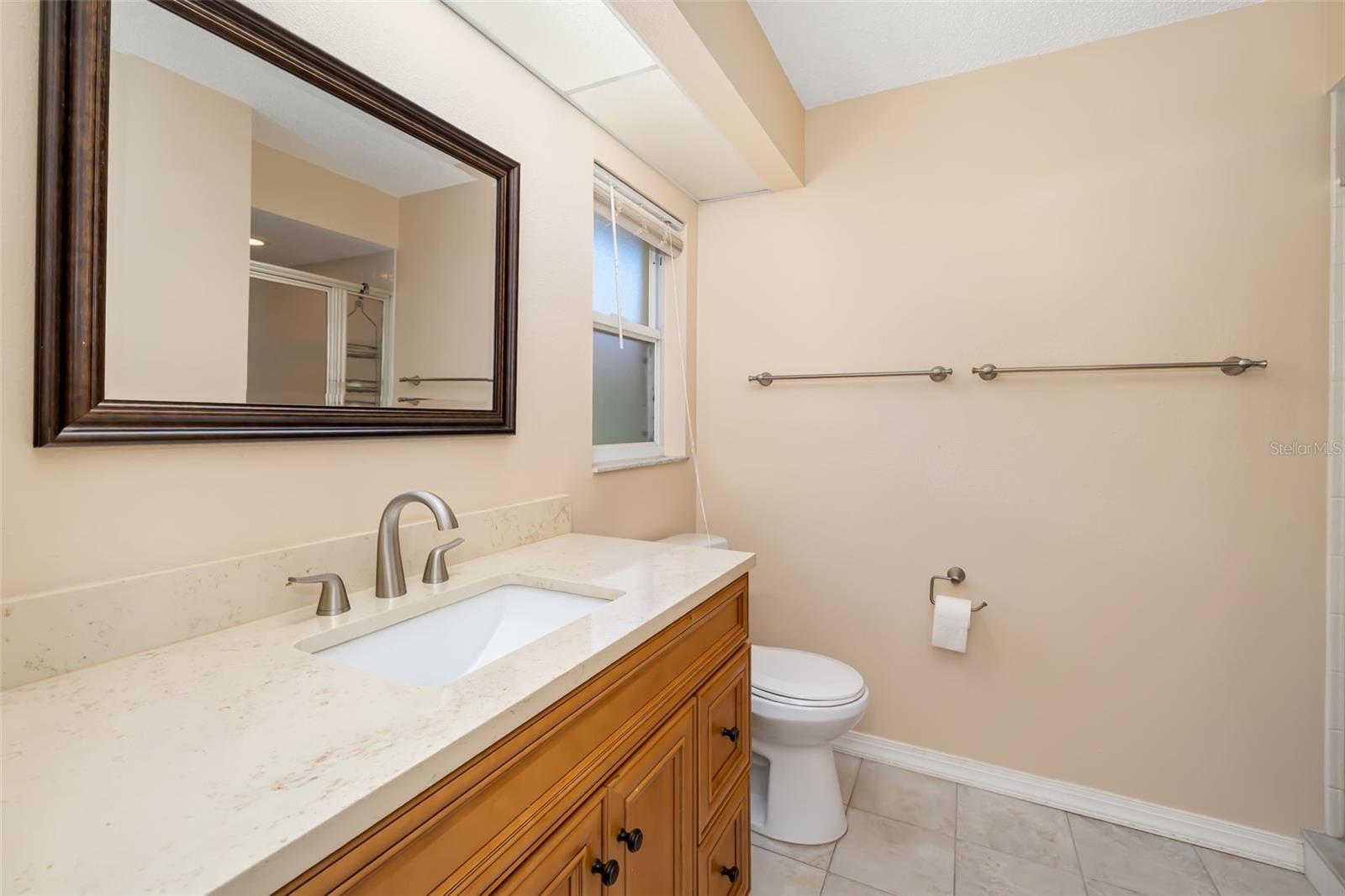 Image 22 of 47 For 5462 Cynthia Lane