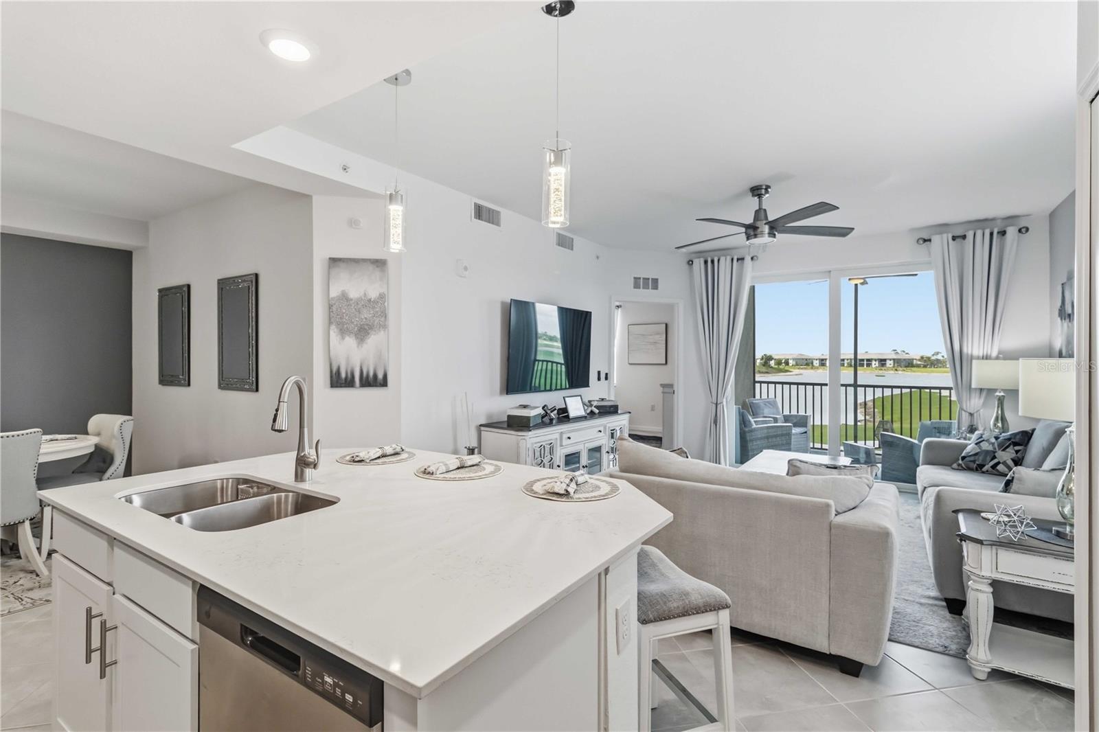 Image 11 of 51 For 12140 Wellen Golf Street 208